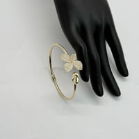 اسوارة ذهب الباسكال تصميم الماسي عيار 18 بوزن 8.3...