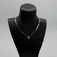 عقد ذهب الفلات تصميم الماسي عيار 18 وزن 6.9 جرام