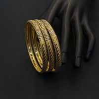 بناجر ذهب عيار 21 بتصميم عصري وزن 4.9 جرام