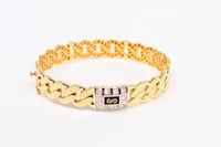 سوارة موناكو مع خاتم ذهب بلمسة الماسية عيار 18 بوز...