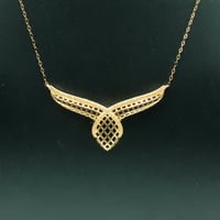 طقم ذهب إيطالي تصميم ألماسي عيار 18 – وزن 5.8 جرام...