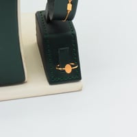 طقم ذهب نواعم عيار 21 بسلسلتين وقلادة أنيقة - بوزن...