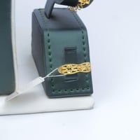 طقم ذهب ناعم عيار 21 بتصميم الطوق وزن 23.3 جرام