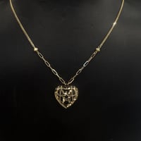 عقد القلب ذهب عيار 18 وزن 3.97 جرام