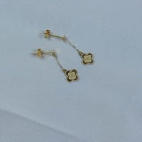 طقم ذهب ناعم عيار 18 وزن 2.55 جرام