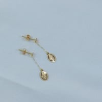 طقم ذهب تصميم السبيكة البيضاوي ناعم عيار 18 وزن 4....