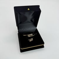 اسوارة مارلي ذهب تصميم الماسي باللون الابيض