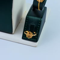 طقم ذهب الوردة بتصميم كرات الدوريكاء عيار 21 وزن 1...