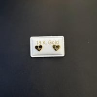 حلق طبي ذهب عيار 18 بتصميم قلب مميز بوزن 0.3 جرام