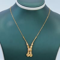 طقم ذهب تصميم فاخر عيار 21 وزن 8.17 جرام بتصميم نا...