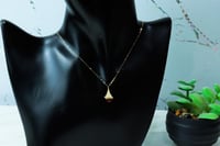 سلسال مارلي حجم صغير باللون العودي ذهب عيار 18 وزن...