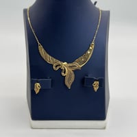 طقم ذهب طوق عيار 21 وزن 8.96 جرام