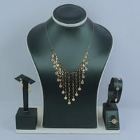 طقم ذهب شلال عيار 18 بتصميم جذاب وزن 4.57 جرام