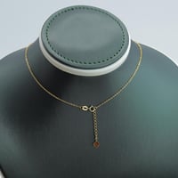 عقد ذهب الببلز عيار 21 وزن 1.7 جرام