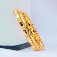 بكج غوايش ذهب عيار 21 تصميم صندوق مبطن وزن 16.6 جر...