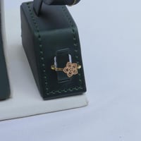 طقم ذهب عيار 21 وزن 4.3 جرام