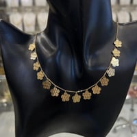 تشوكر ذهب بتصميم مميز وجذاب عيار 18 وزن 5.77 جرام