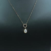 طقم ذهب عيار 18 بتصميم دمعة ألماسي وزن 4.5 جرام