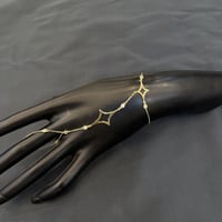 كف تصميم الماسي عيار 18 وزن 2.2 جرام