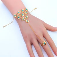 كف ذهب الرمش مطعم بحبات الولو الفيروزي عيار 21 وزن...