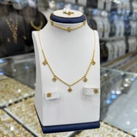 طقم ذهب وردات الفان كليف عيار 21 وزن 7 جرام