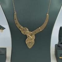 طقم ذهب عيار 21 وزن 11.45 جرام