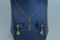 طقم ذهب الفراشة عيار 18 وزن 4.1 جرام