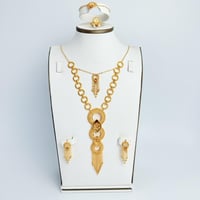 طقم ذهب بمخنق عيار 21 وزن 36 جرام