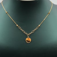 طقم ذهب صافي عيار 18 وزن 5.6 جرام - تصميم انيق