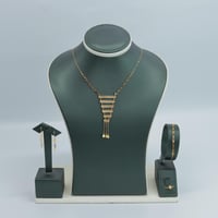 طقم ذهب عيار 21 وزن 2.7 جرام