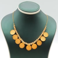 سلسال ذهب عيار 21 مسبحة الجنيهات الكلاسيكية وزن 16...