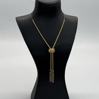 سبحة ذهب عيار 21 مطعمة بالميناء الاسود وزن 6.3 جرا...