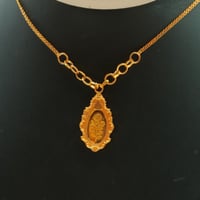 عقد فكتوري بتصميم مميز مزيج بين سبيكة وزن 1 عيار 2...