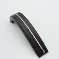 عقد واسوارة ذهب عيار 21 بتصميم الحرير يلبس بوجهين...