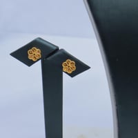 طقم ذهب الوردة عيار 21 وزن 4.26 جرام