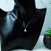 سلسال مارلي حجم صغير باللون العودي ذهب عيار 18 وزن...