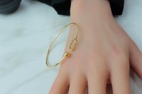 اسوارة ذهب ناعمة بتصميم ايطالي عيار 18 - الوزن 3.4...