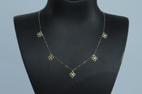 تشوكر ذهب الفان كليف تصميم الماس عيار 18 وزن 1.15...