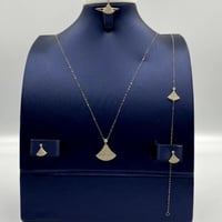 طقم ذهب تصميم بلغاري الماسي عيار 18 وزن 2.7 جرام