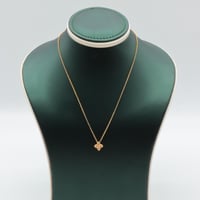 عقد ذهب روبرتو كوين تصميم الماسي عيار 18 وزن 3.13...