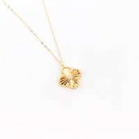 سلسال ذهب الفان كليف نواعم بلمسه الماسية عيار 18 و...