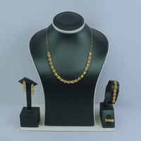 طقم ذهب عيار 21 بتصميم فريد بوزن 14 جرام