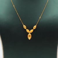 طقم ذهب البصمة عيار 21 – تصميم أوراق ناعم بوزن 4.2...