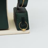 طقم ذهب ناعم عيار 18 وزن 6.2 جرام – تصميم راقي للم...