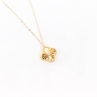 سلسال ذهب الفان كليف نواعم بلمسه الماسية عيار 18 و...