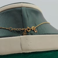 عقد ذهب يتصميم إيطالي عيار 18 وزن 3.4 جرام عصري