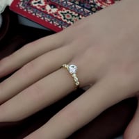 خاتم الماسي بتصميمه السداسي ذهب عيار 18