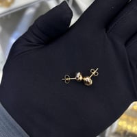 حلق ذهب Love Knot ايطالي تصميم بناتي عيار 18 وزن 1...