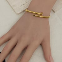 اسوارة المسمار بتصميم مموج ذهب عيار 21