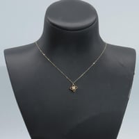 سلسال ذهب روبيرتو كوين اللون العودي تصميم الماسي ع...